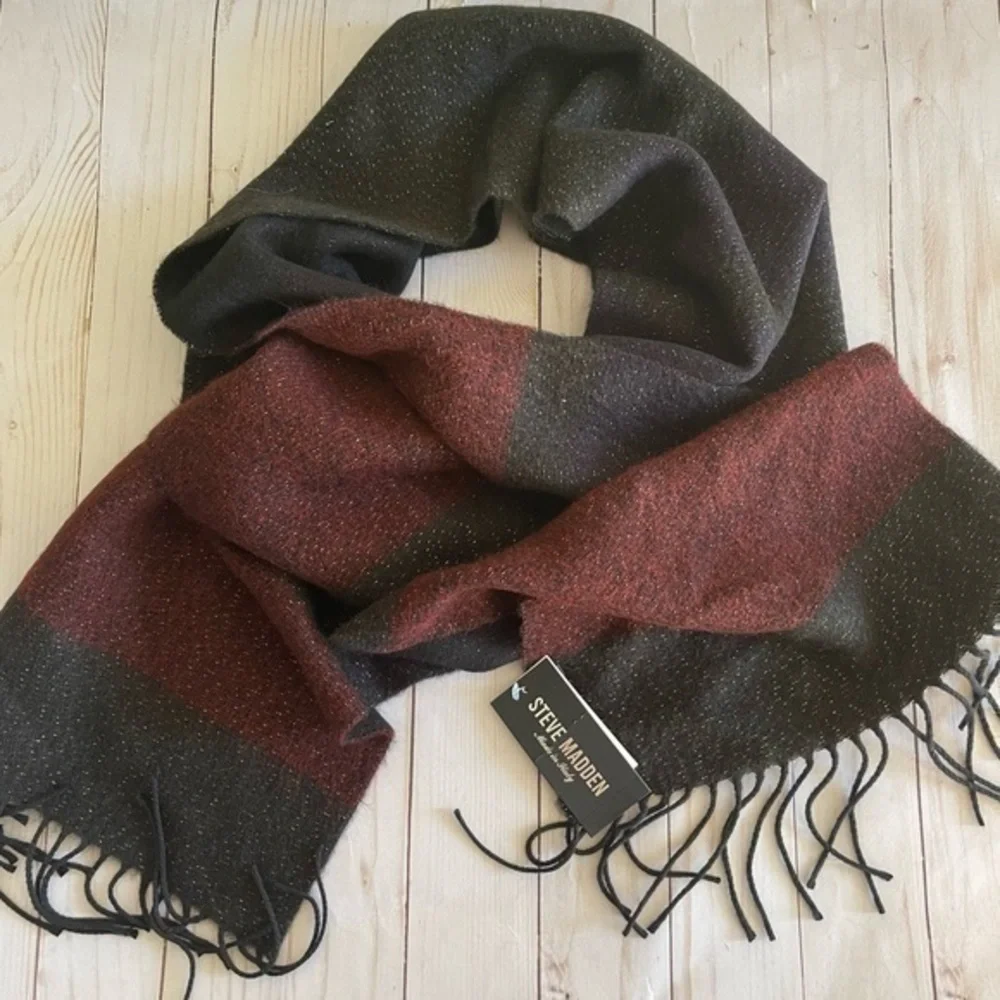 NWT STEVE MADDEN Lurex Striped Blanket Scarf